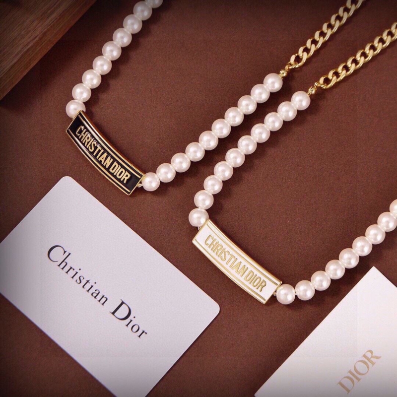 chr1st1an D10r necklaces